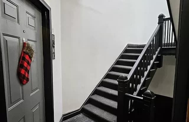 6639 South Perry Avenue Gallery 2