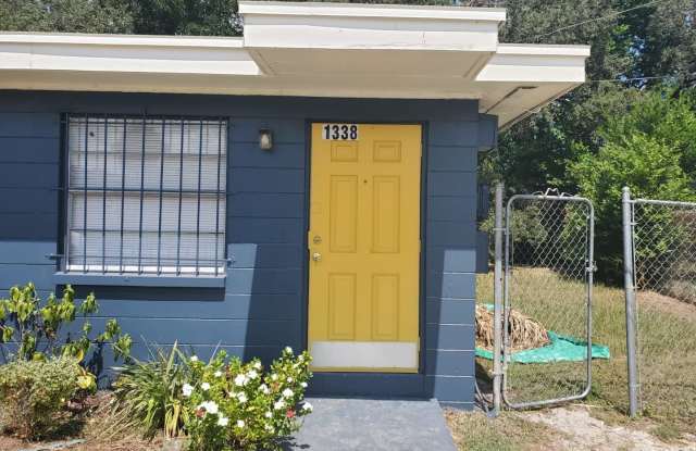 1/1 Duplex near USF  Florida Hospital photos photos