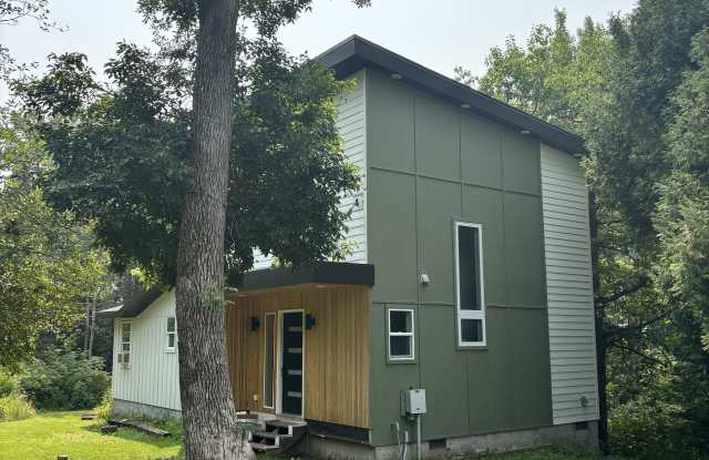 5356 Greenwood Road photos photos