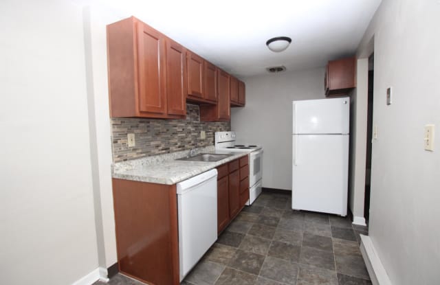 411 PARK MANOR PLACE - 411 Park Manor Place, Allegheny County, PA 15235