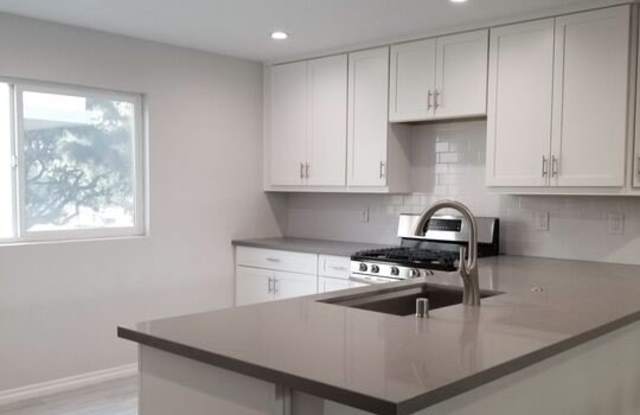 4866 1/2 Mcconnell Ave photos photos