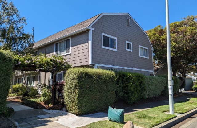 390 Anchor Way - 390 Anchor Way, Alameda, CA 94501