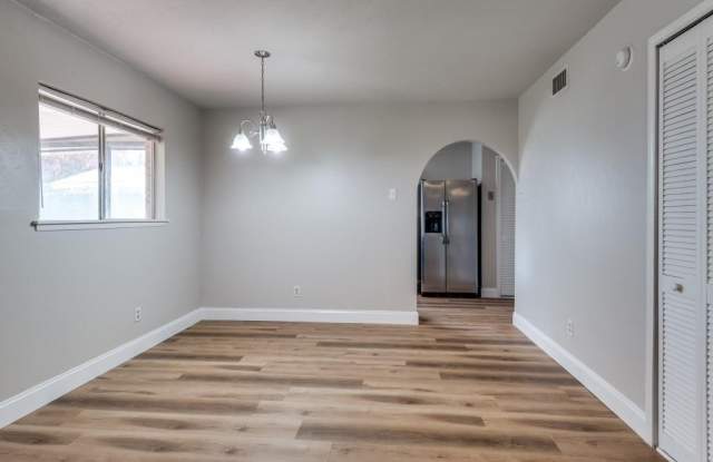 1008 Cross Bend Road Gallery 4