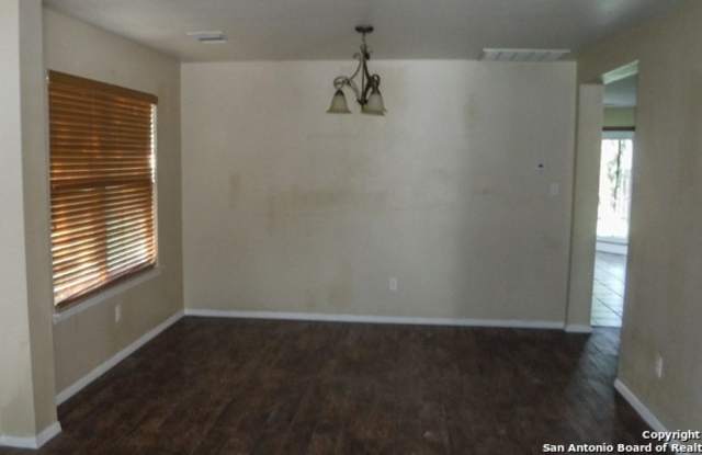 116 SNOWBERRY DR Gallery 2