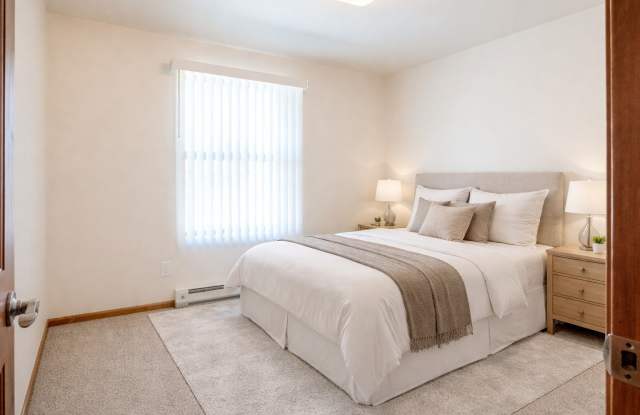 Rockridge Apartment Homes Gallery 3