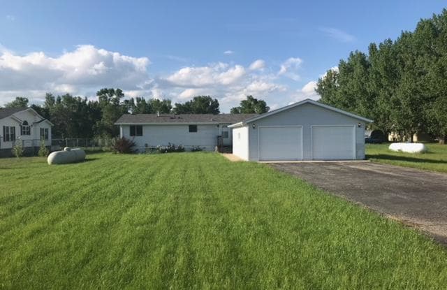 620 Rosie Lane North - 1 - 620 Rosie Lane Northeast, Morton County, ND 58554