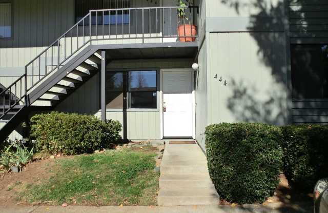 Downstairs Apartment Near Food and Shopping photos photos Downstairs Apartment Near Food and Shopping photos photos