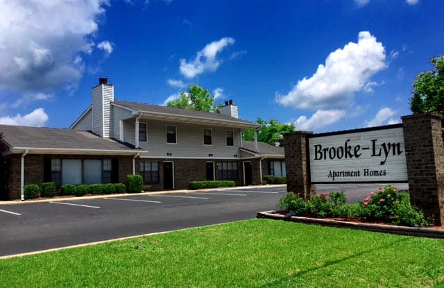 Brooke Lyn Apartments photos photos