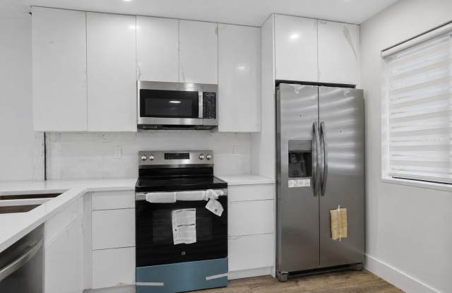 21950 SOUNDVIEW Terrace Gallery 4