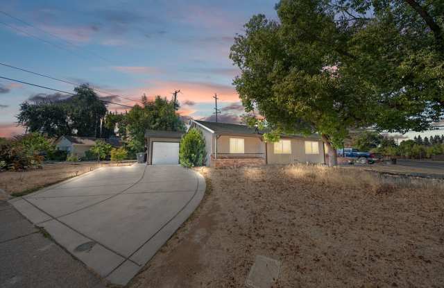 Rancho Cordova - 2 Bedroom - 10500 Glenview Way, Rancho Cordova, CA 95670