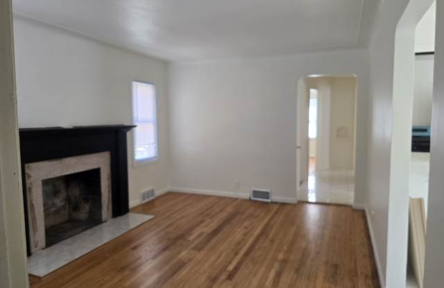 11594 Rossiter St Gallery 1