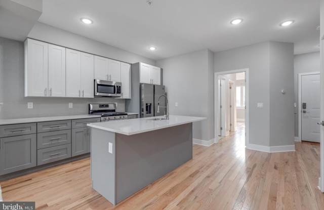 2113 W MASTER STREET photos photos