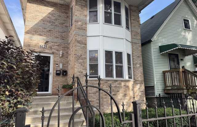 6125 S Ada Street Gallery 1