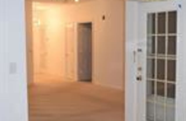 15606 EVERGLADE LANE Gallery 2