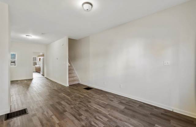 Coming in January! Uptown Harrisburg 2 bedroom 1 bath - 625 Radnor Street, Harrisburg, PA 17110