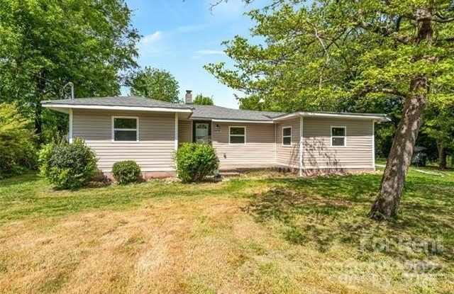 4444 Lamar Avenue photos photos