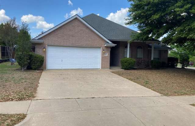 1049 Springhill Drive - 1049 Springhill Drive, Burleson, TX 76028