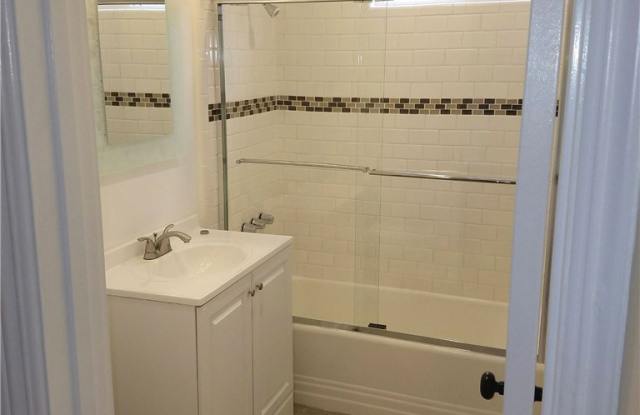 6319 Longridge Avenue Gallery 4
