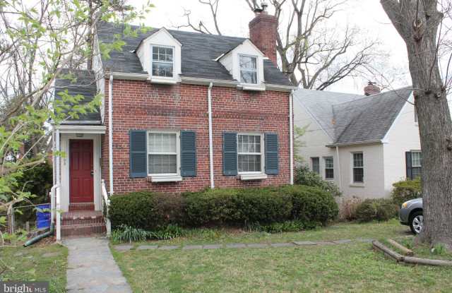 4403 MAPLE AVENUE - 4403 Maple Avenue, Montgomery County, MD 20814