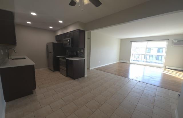 1667 KIOWA Circle unit: 204 photos photos