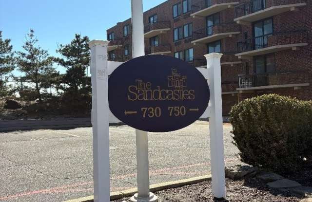 750 West Broadway - 750 West Broadway, Long Beach, NY 11561
