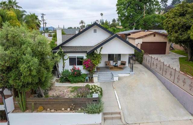 2833 Elm Street photos photos