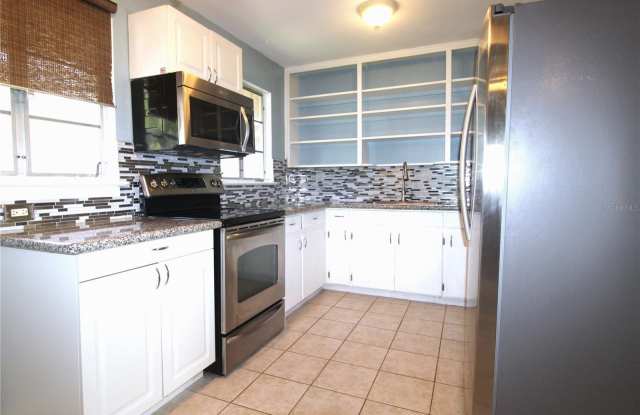 566 S PELICAN DRIVE Gallery 3