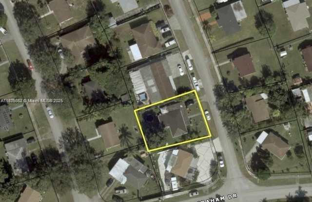 14760 Tyler St photos photos