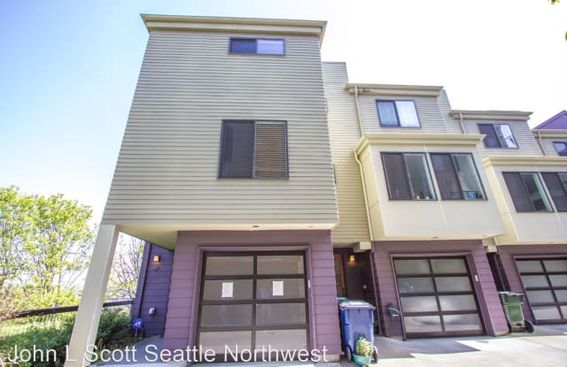 560 McGraw Street - 560 Mcgraw Street, Seattle, WA 98109