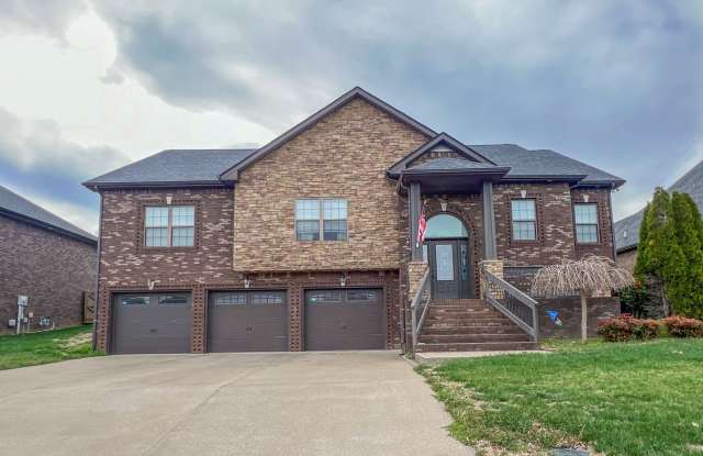 Beautiful Split-Foyer with a Large Fenced Backyard! photos photos