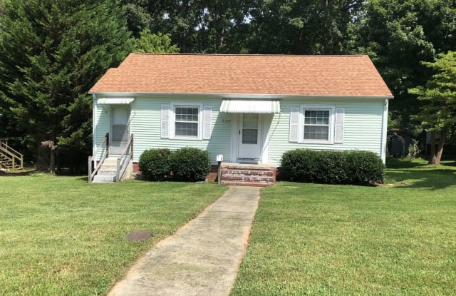 207 E Parkwood St - 207 East Parkwood Street, Stanley, NC 28164