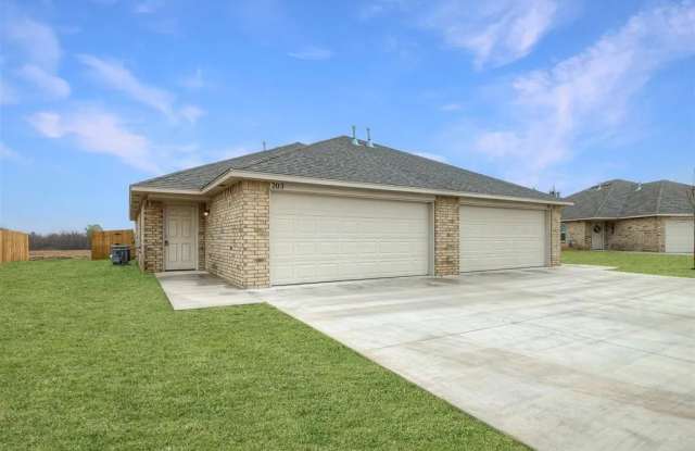 1102 Ashton Lane - 1102 Ashton Lane, Yukon, OK 73099
