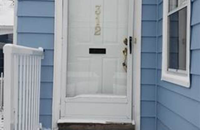 312 PLEASANT Street Gallery 2