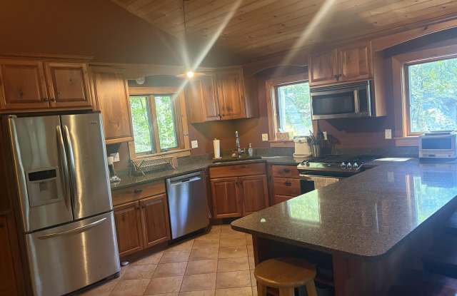 237 Ellison Lake Road Gallery 2