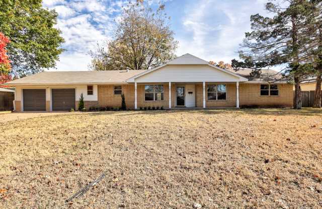 2709 Meadowbrook Drive photos photos