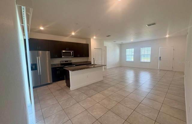 176 MARION OAKS Trail Gallery 4