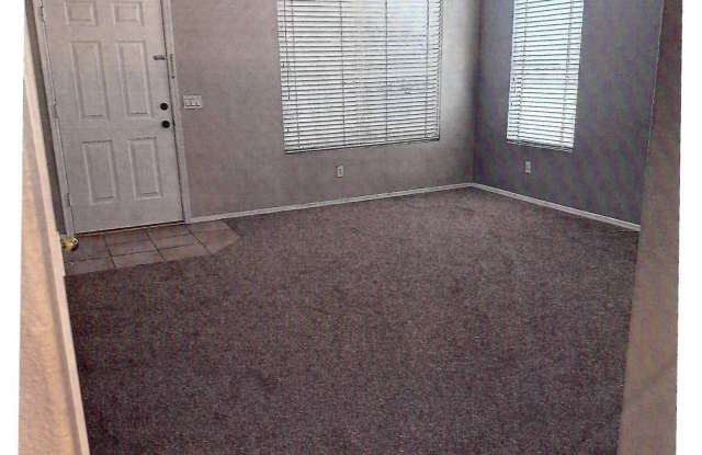 1695 W MACAW Drive Gallery 4