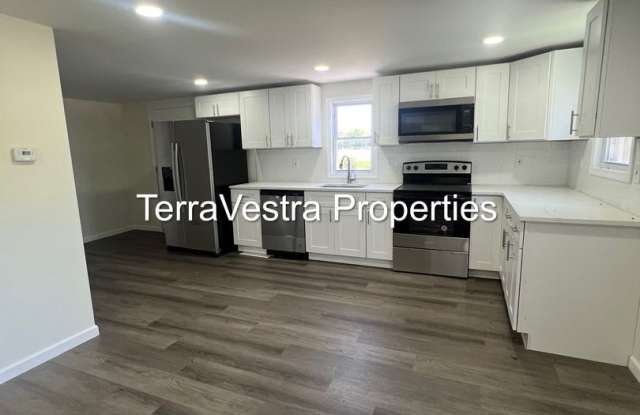 3 Bed in Mullica Hill! Eligible for $500 Security Deposit. photos photos