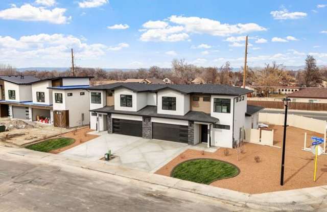 1107 Mee Canyon Circle photos photos