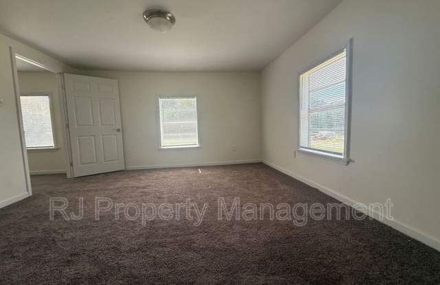 3742 Berry Ln Gallery 4