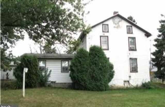 45 WALNUTTOWN Road Gallery 2