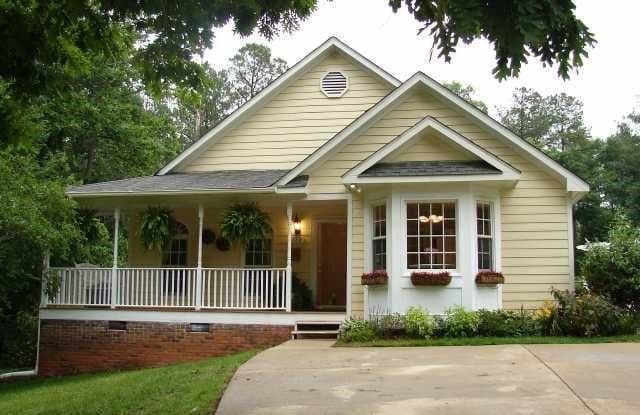 122 Buckskin Drive - 122 Buckskin Drive, Lake Royale, NC 27549