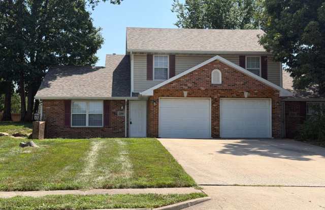 Lovely 3 bedroom duplex Gallery 1