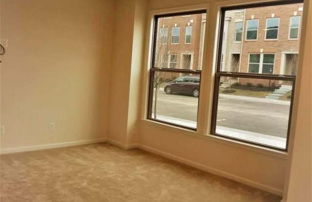 42242 HAMPTON WOODS TER Gallery 3