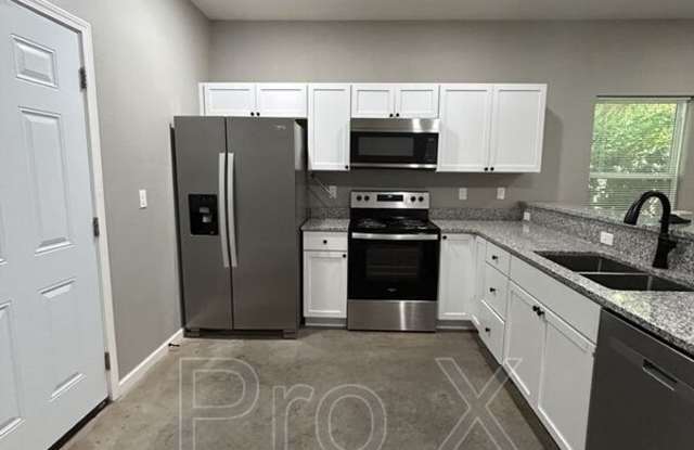 308 W Forest Gallery 4