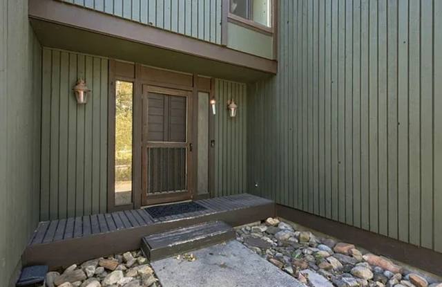 Charming Park City Mountain Home on the Golf Course | Incredible Location Gallery 3