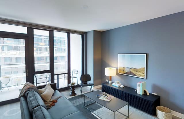 551 N Wells St photos photos
