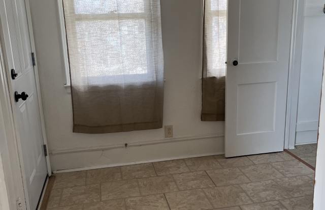 120 Home Park Boulevard - 120 Home Park Boulevard, Waterloo, IA 50701 120 Home Park Boulevard - 120 Home Park Boulevard, Waterloo, IA 50701