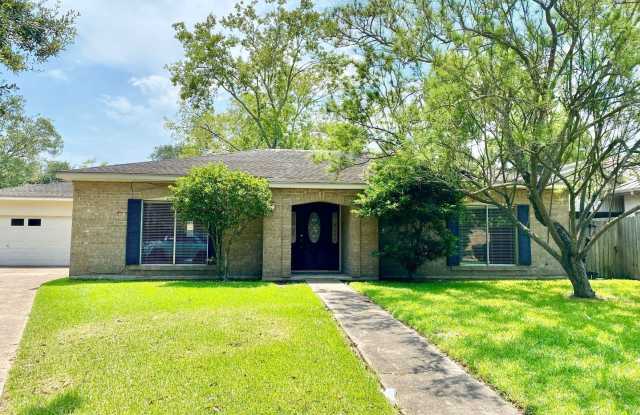 5845 Woodway Dr. - 5845 Woodway Drive, Beaumont, TX 77707