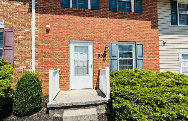 2 Bedroom, 1.5 Townhouse Gallery 2
